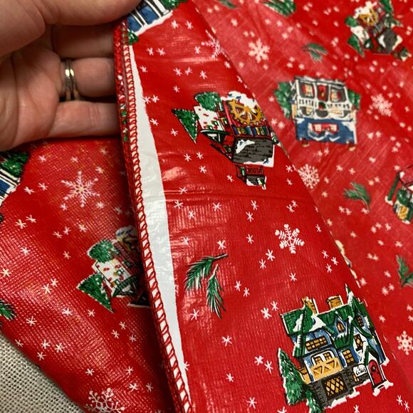 Vintage Vinyl Holiday Christmas Winter Tablecloth Oblong 53 x 68" Flannel Back - Picture 9 of 9